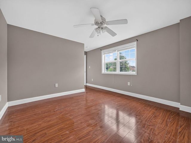 649 S READING AVE, Boyertown, PA 19512
