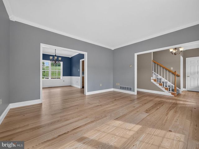 649 S READING AVE, Boyertown, PA 19512