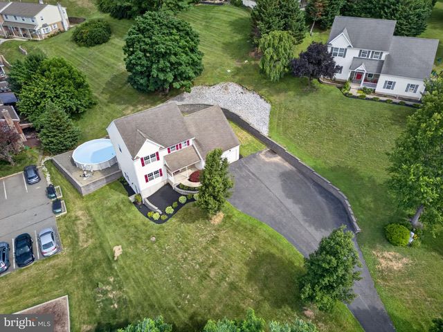 649 S READING AVE, Boyertown, PA 19512