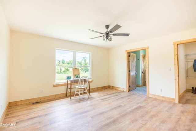 320 Deerwood Road, Greeneville, TN 37743