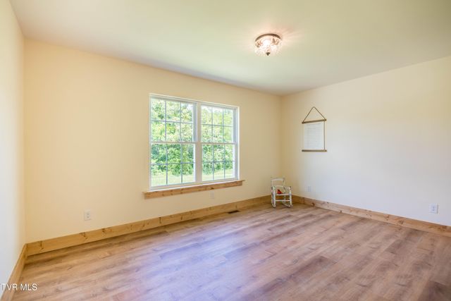 320 Deerwood Road, Greeneville, TN 37743