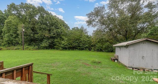 4810 Stratford Lane, Denver, NC 28037