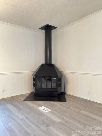 4810 Stratford Lane, Denver, NC 28037