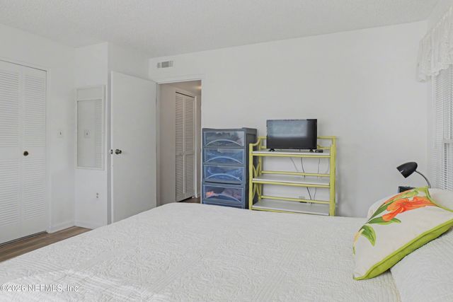 115 RIVER BEND Place C, Welaka, FL 32193