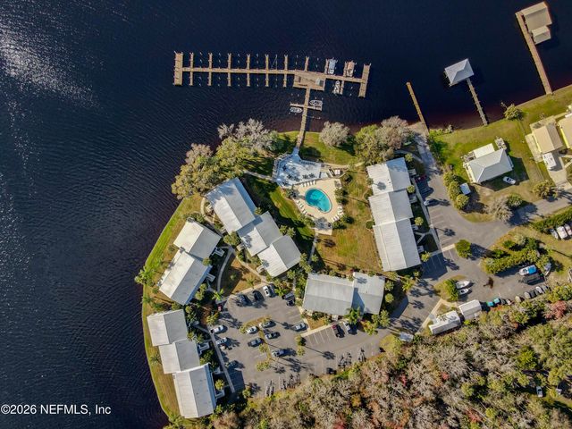 115 RIVER BEND Place C, Welaka, FL 32193