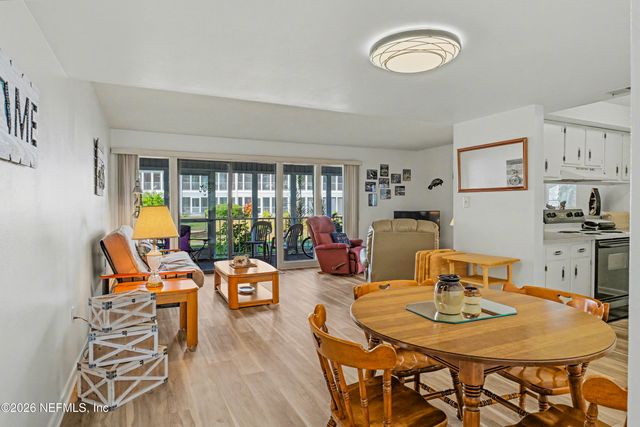 115 RIVER BEND Place C, Welaka, FL 32193