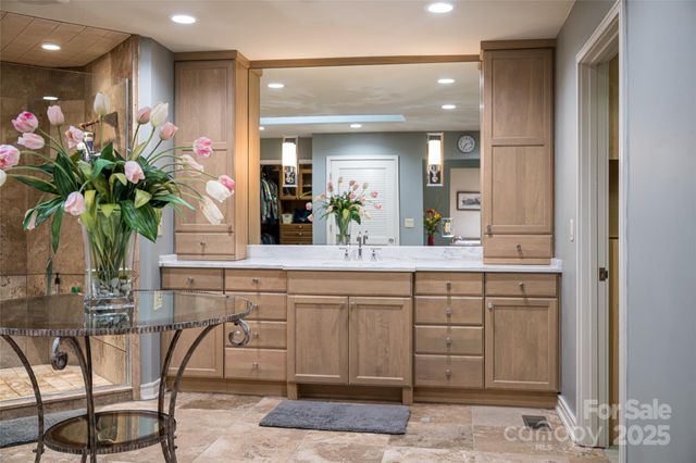 820 Laurel Ridge Drive, Waynesville, NC 28786