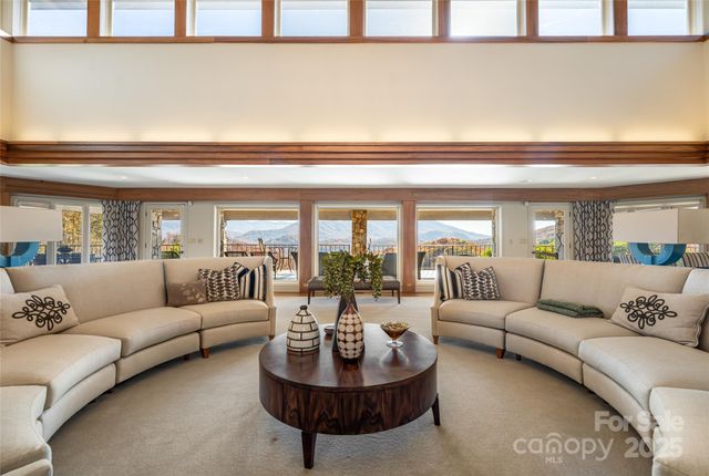 820 Laurel Ridge Drive, Waynesville, NC 28786