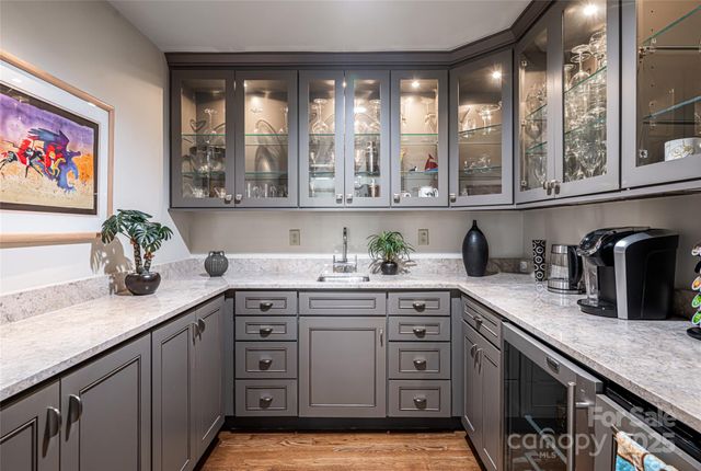 820 Laurel Ridge Drive, Waynesville, NC 28786