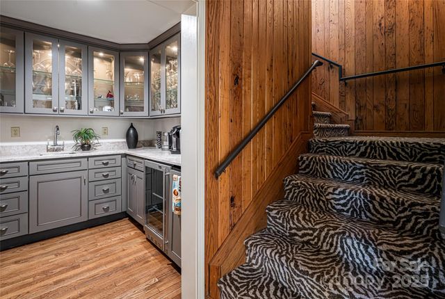 820 Laurel Ridge Drive, Waynesville, NC 28786