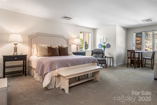 820 Laurel Ridge Drive, Waynesville, NC 28786