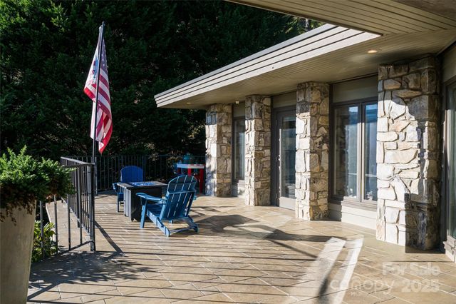 820 Laurel Ridge Drive, Waynesville, NC 28786