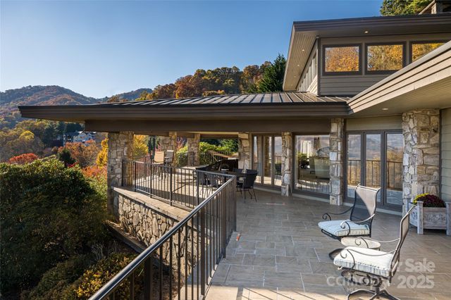 820 Laurel Ridge Drive, Waynesville, NC 28786