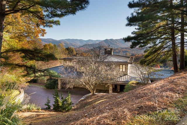 820 Laurel Ridge Drive, Waynesville, NC 28786