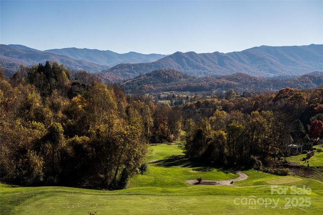 820 Laurel Ridge Drive, Waynesville, NC 28786