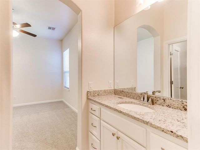 624 Sailboat Bridge Way, Edmond, OK 73034