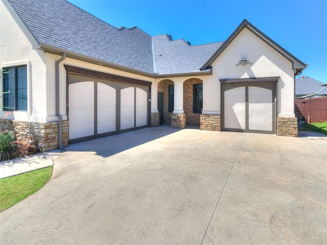 624 Sailboat Bridge Way, Edmond, OK 73034