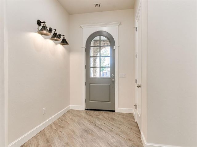 624 Sailboat Bridge Way, Edmond, OK 73034