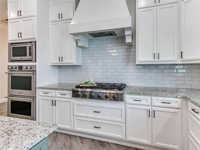 624 Sailboat Bridge Way, Edmond, OK 73034