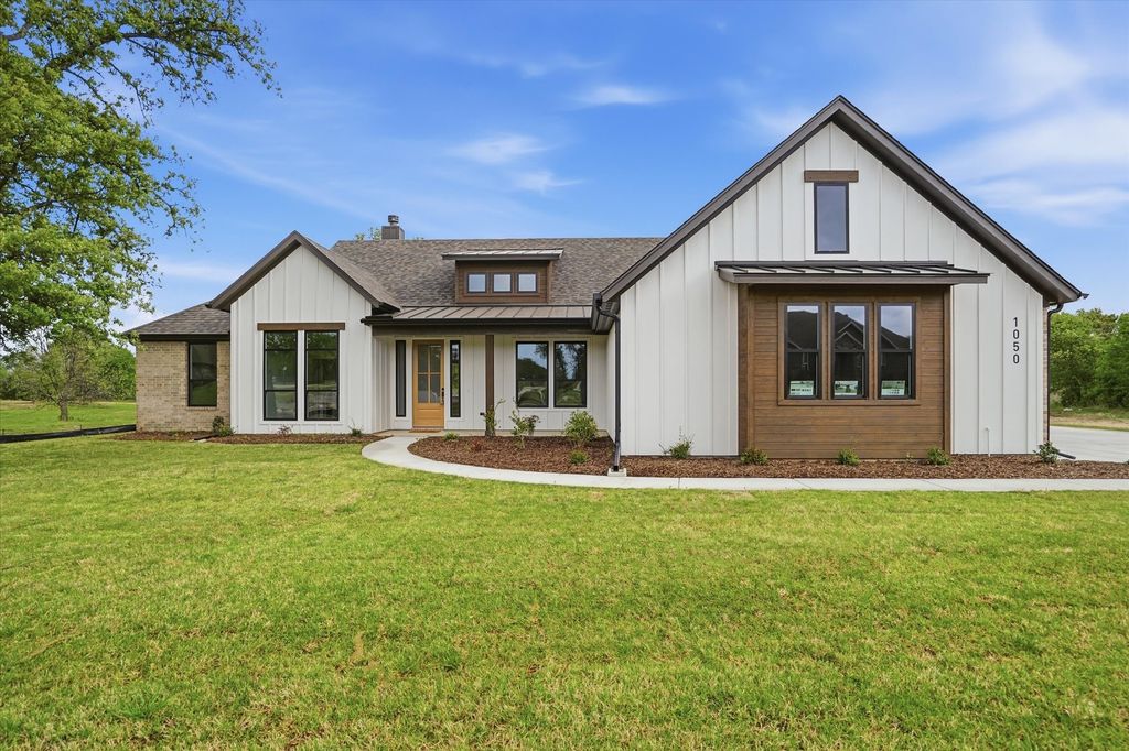 1050 Silver Sage Trail, Weatherford, TX 76085