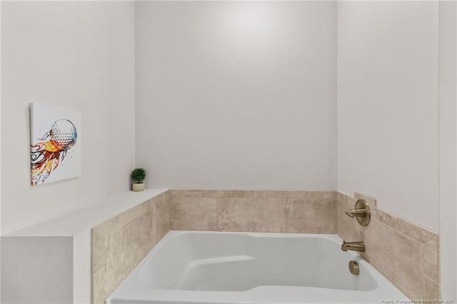 288 Gallery Drive 301, Spring Lake, NC 28390