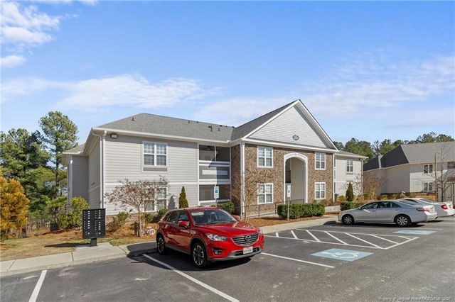 288 Gallery Drive 301, Spring Lake, NC 28390