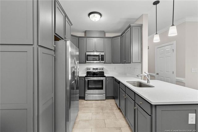 288 Gallery Drive 301, Spring Lake, NC 28390