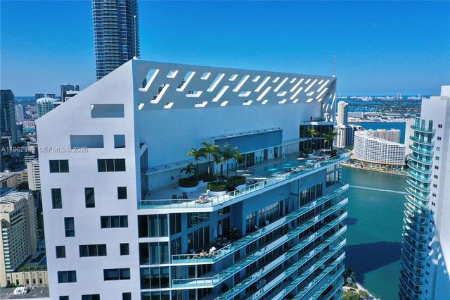 1300 Brickell Bay Dr 1910, Miami, FL 33131