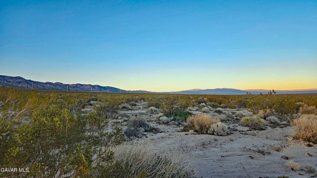 Rose Avenue, Mojave, CA 93501