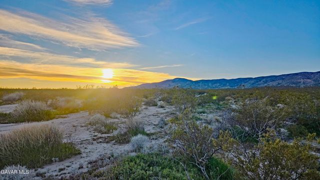 Rose Avenue, Mojave, CA 93501