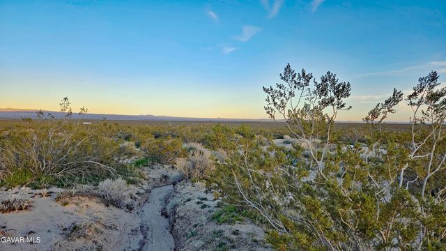 Rose Avenue, Mojave, CA 93501