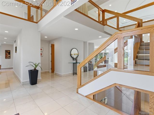 8390 Warwick Groves Court, Grand Blanc Charter Township, MI 48439