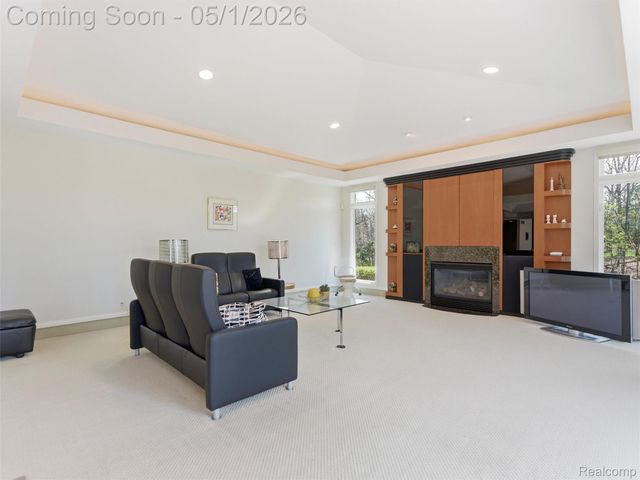 8390 Warwick Groves Court, Grand Blanc Charter Township, MI 48439
