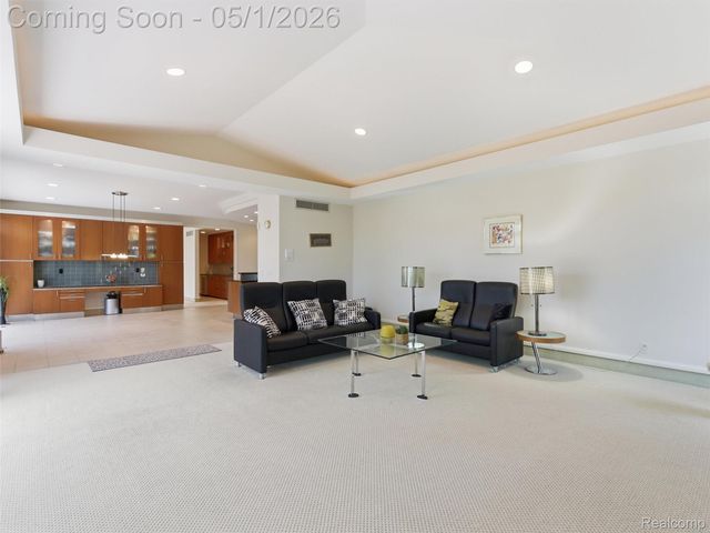 8390 Warwick Groves Court, Grand Blanc Charter Township, MI 48439