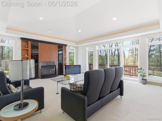 8390 Warwick Groves Court, Grand Blanc Charter Township, MI 48439