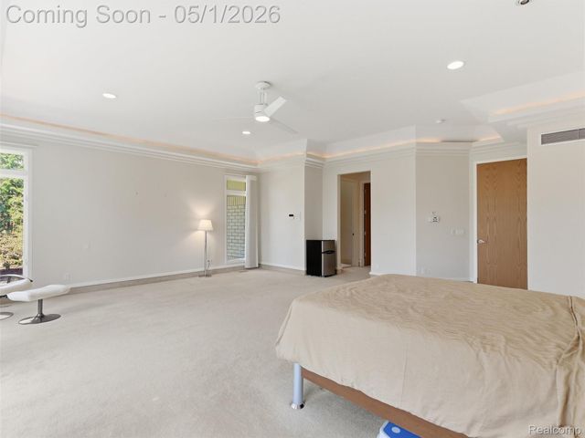 8390 Warwick Groves Court, Grand Blanc Charter Township, MI 48439