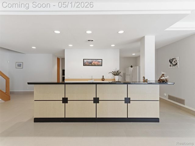 8390 Warwick Groves Court, Grand Blanc Charter Township, MI 48439