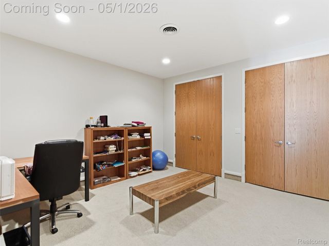 8390 Warwick Groves Court, Grand Blanc Charter Township, MI 48439