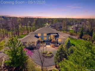 8390 Warwick Groves Court, Grand Blanc Charter Township, MI 48439