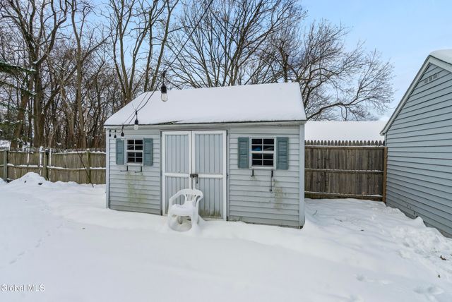 268 E Maryland Avenue, East Greenbush, NY 12144