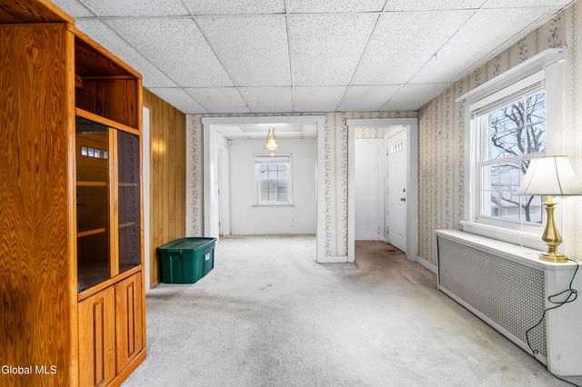 268 E Maryland Avenue, East Greenbush, NY 12144