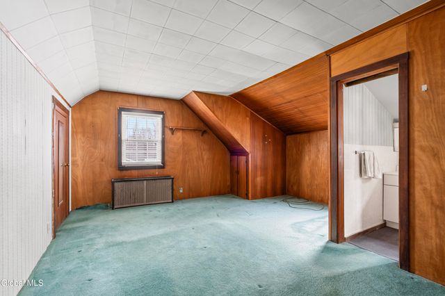 268 E Maryland Avenue, East Greenbush, NY 12144