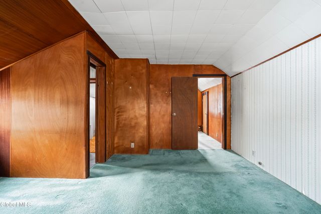 268 E Maryland Avenue, East Greenbush, NY 12144