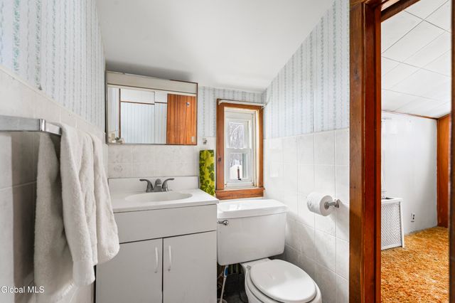 268 E Maryland Avenue, East Greenbush, NY 12144