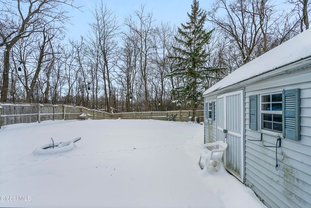 268 E Maryland Avenue, East Greenbush, NY 12144