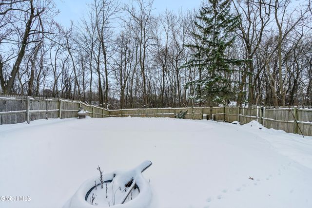 268 E Maryland Avenue, East Greenbush, NY 12144