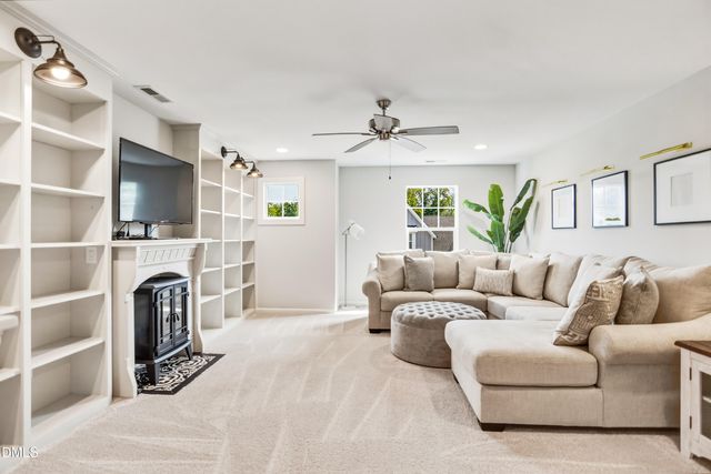 717 Churton Place, Cary, NC 27518