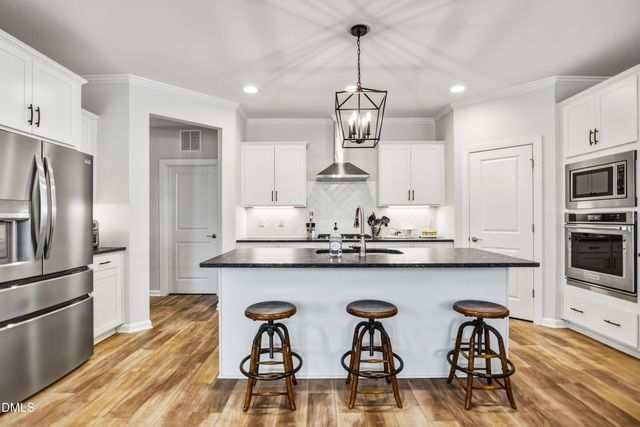717 Churton Place, Cary, NC 27518