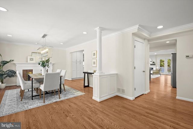 2429 N POTOMAC ST, Arlington, VA 22207