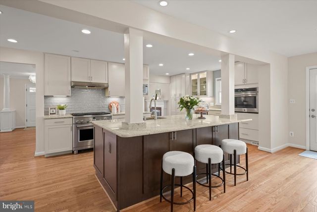 2429 N POTOMAC ST, Arlington, VA 22207